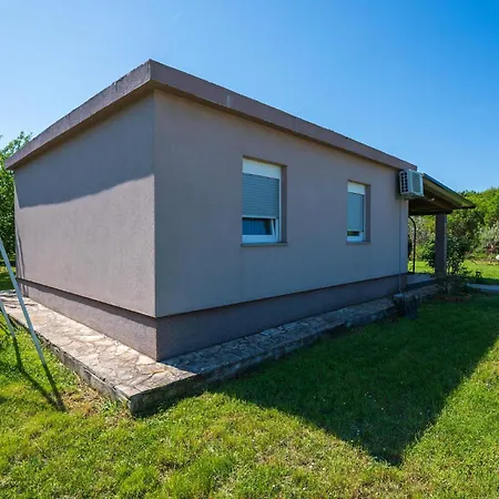 2 Bedroom In * Pola