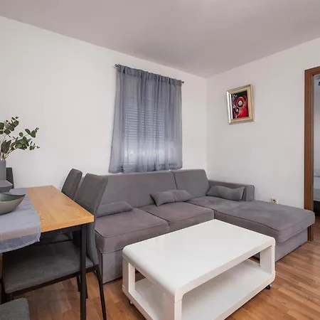 2 Bedroom In بولا