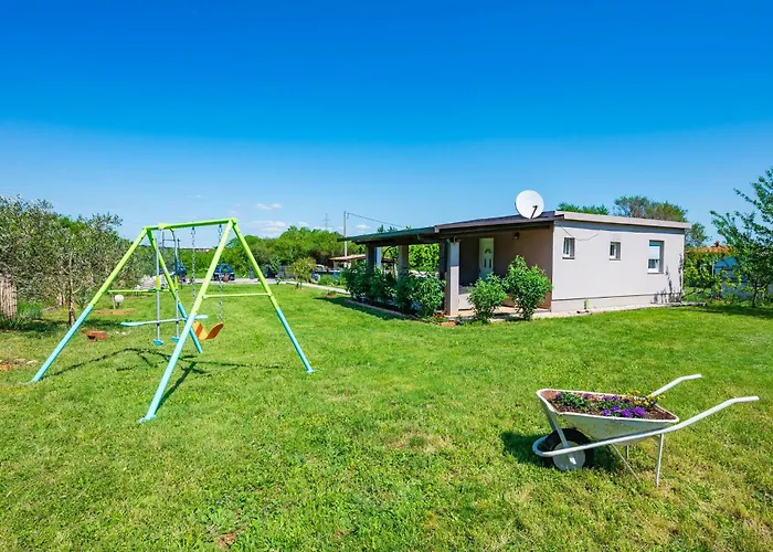 2 Bedroom Cozy In Pula