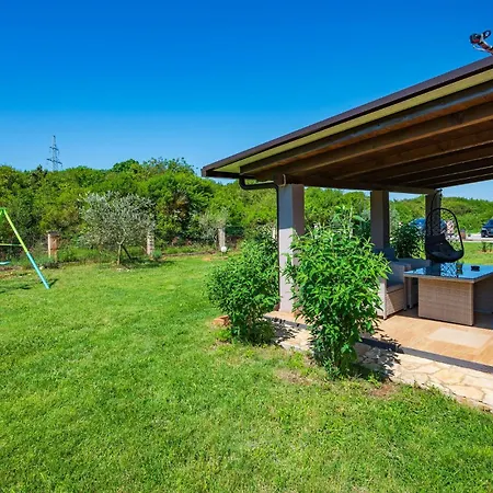 Σπίτι διακοπών 2 Bedroom Cozy In Πούλα