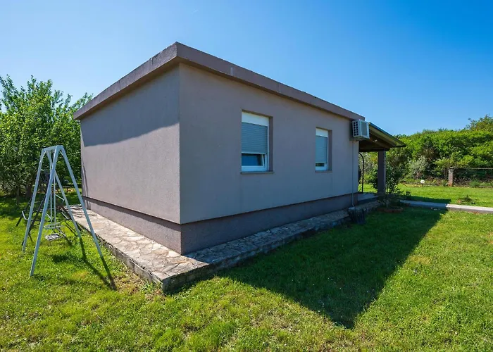 2 Bedroom Cozy In * Пула